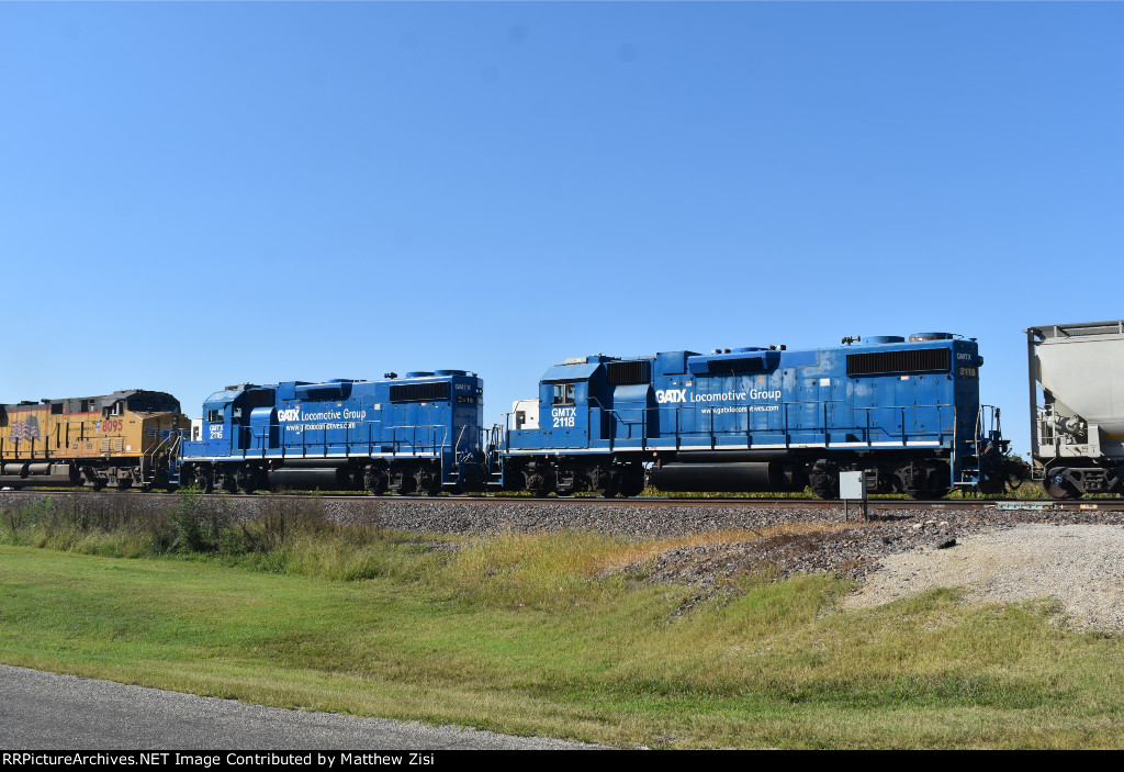 UP 8095 GMTX 2116 2118